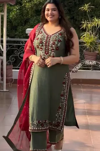Green vichitra silk embroidered kurta-sets