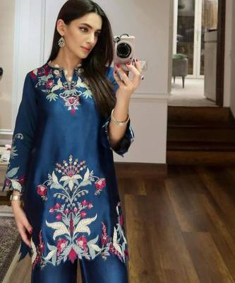 blue embroidered crepe kurta set 1