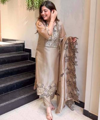 light chiku silk blend embroidered kurta set 3