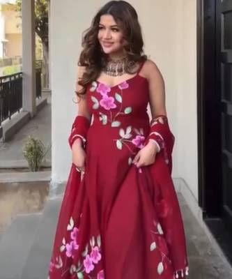 rani pink printed georgette kurta set 1