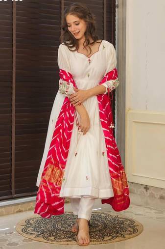 white embroidered georgette womens kurta set