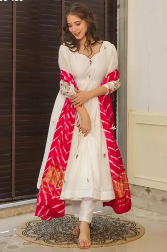 White georgette embroidered kurta-sets