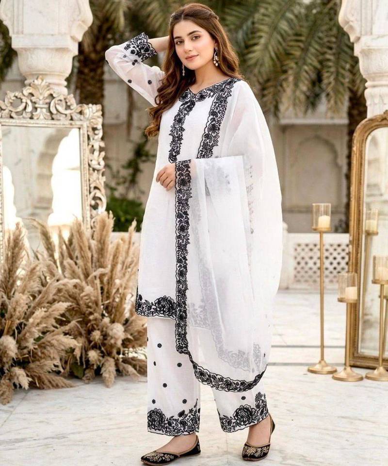 White chanderi embroidered kurta-sets