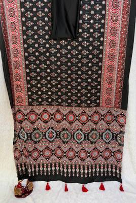 Black Color Ajarakh Print With Mirror Work And Latkan Japan Satin Saree 4