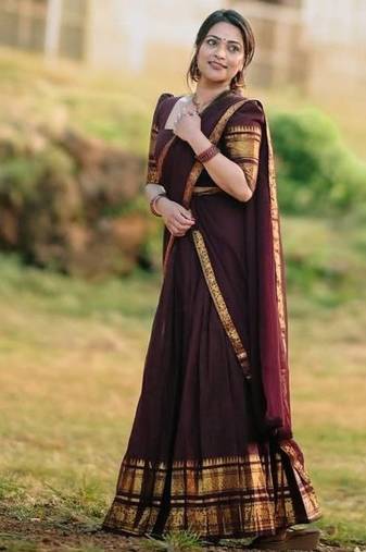 Deep Maroon Kanjivaram Silk Half Saree – Traditional Gold Zari Weaving Langa Voni Set For Women's