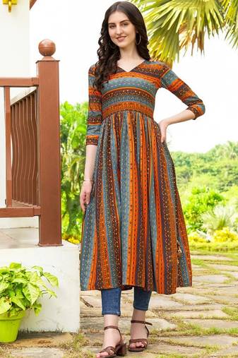 Blue geometric printed rayon a-line pleated kurta