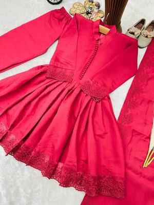 Girls ranipink roman silk pleated anarkali kurta with palazzo & dupatta set 4