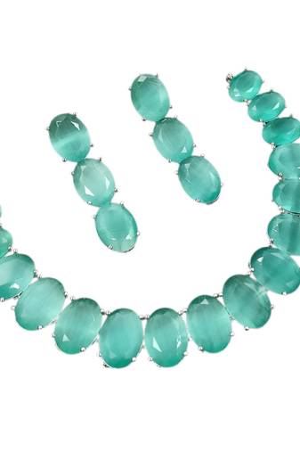 Pista green ad stone rhodium-plated necklace set with earrings