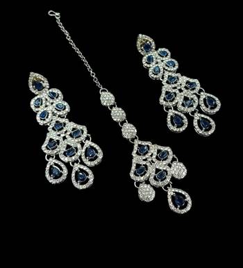 Blue rhodium-plated agate stone necklace set with earrings & maang tikka 2