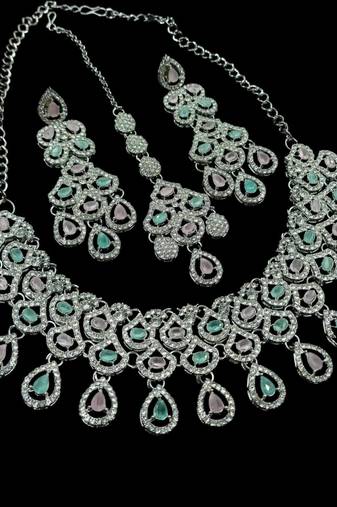 Pink & pista rhodium-plated agate stone necklace set with earrings & maang tikka