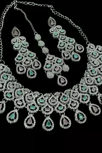 Pink & pista rhodium-plated agate stone necklace set with earrings & maang tikka