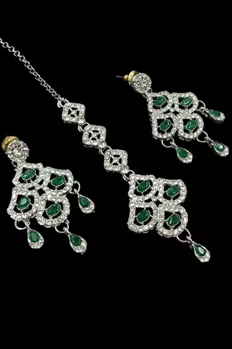 Green agate stone necklace set with earrings & maang tikka, rhodium plated