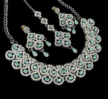 Pista agate stone necklace set with earrings & maang tikka, rhodium plated 1
