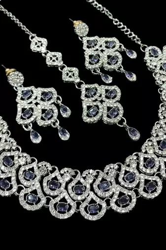 Purple agate stone necklace set with earrings & maang tikka, rhodium plated
