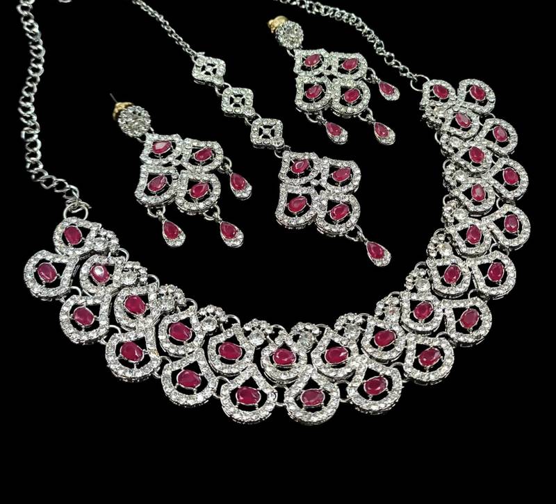 Maroon agate stone necklace set with earrings & maang tikka, rhodium plated
