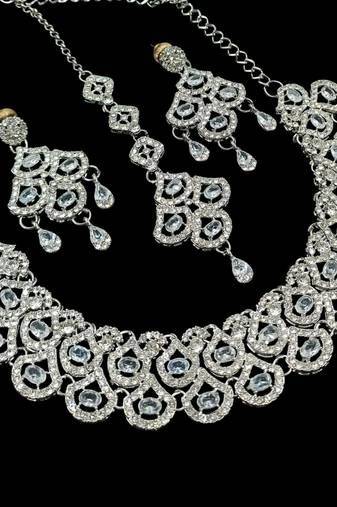 White agate stone necklace set with earrings & maang tikka, rhodium plated