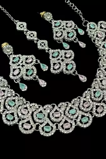 Pink & pista agate stone necklace set with earrings & maang tikka, rhodium plated
