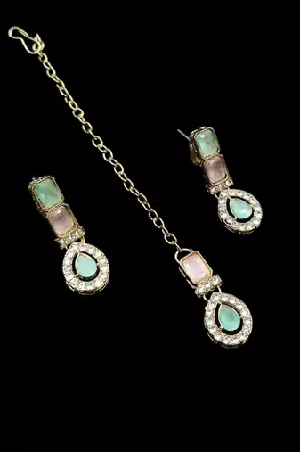 Pink & pista color necklace set with earrings and maang tikka     agate stone, antique gold plating