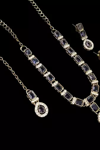 Purple color necklace set with earrings and maang tikka – agate stone, antique gold plating