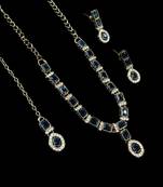 Blue color necklace set with earrings and maang tikka – agate stone, antique gold plating