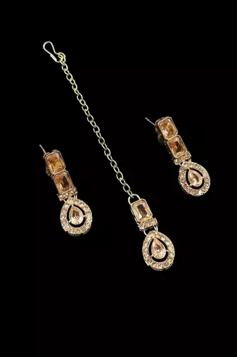 Champagne color necklace set with earrings and maang tikka     agate stone, antique gold plating