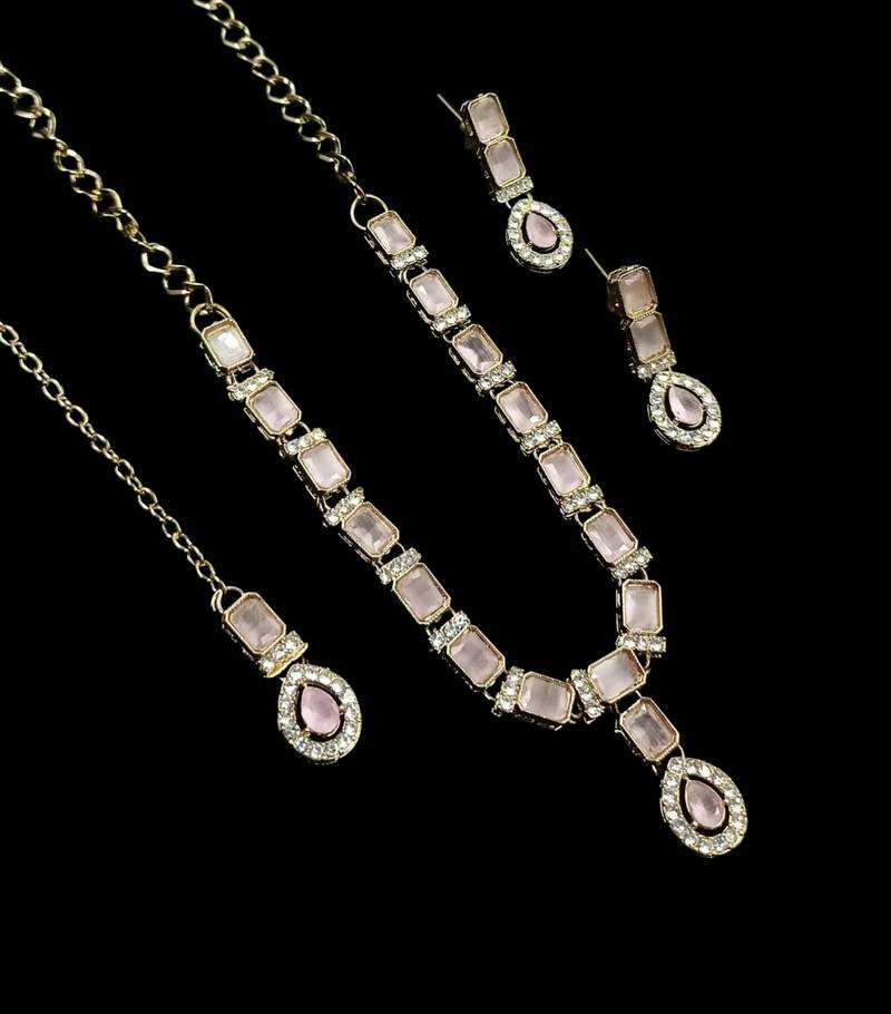 Baby pink color necklace set with earrings and maang tikka – agate stone, antique gold plating