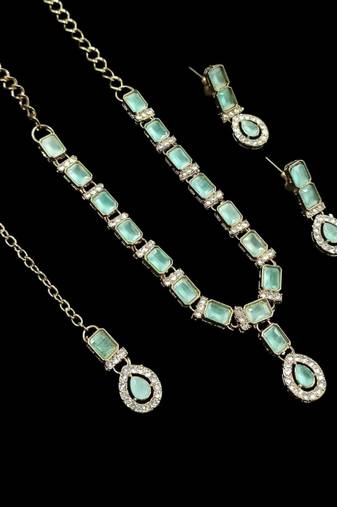 Pista color necklace set with earrings and maang tikka – agate stone, antique gold plating