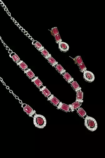 Maroon color necklace set with earrings & maang tikka | agate stone | rhodium plated