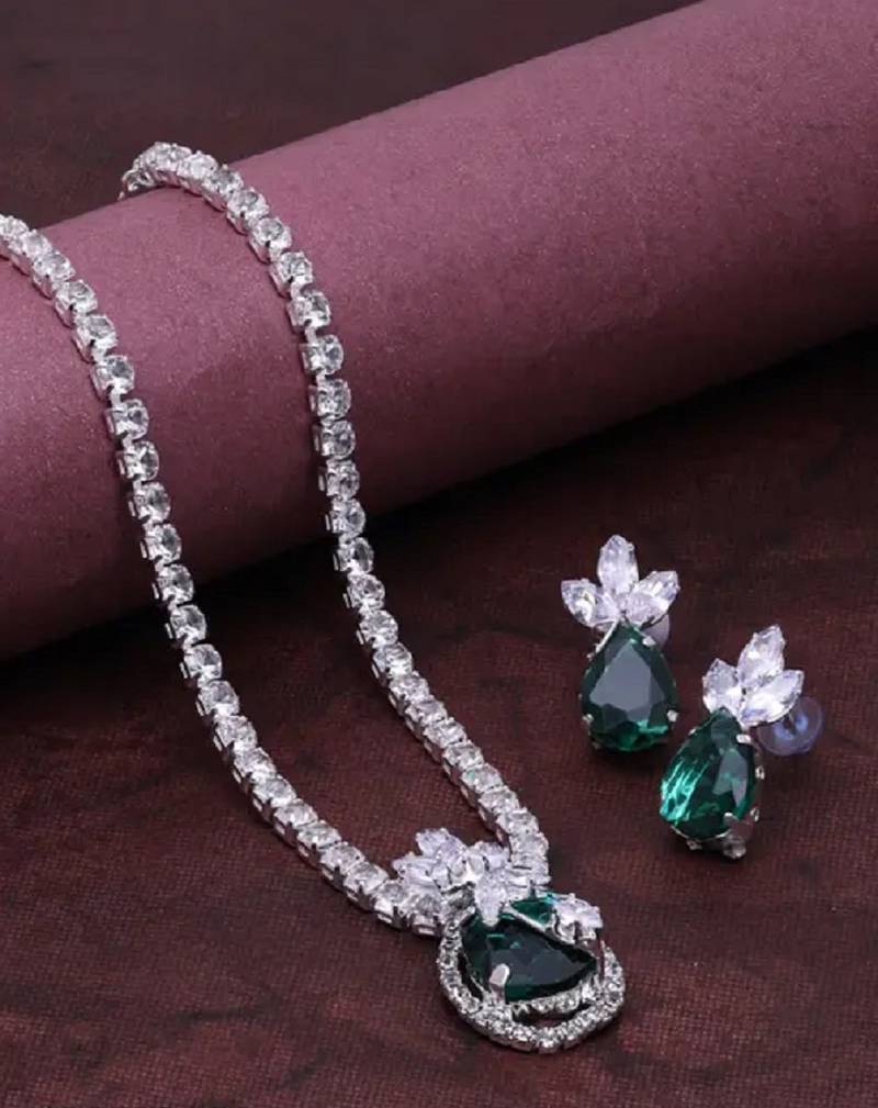 Western party wear silver plated chain pendant set