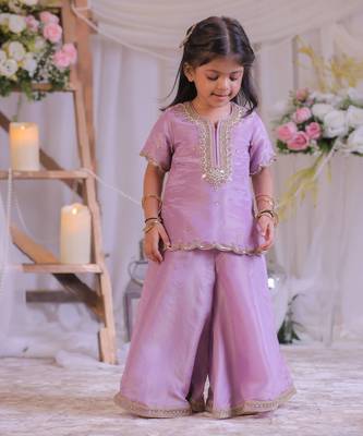 Lilac embroidered shimmer silk kurti set 2