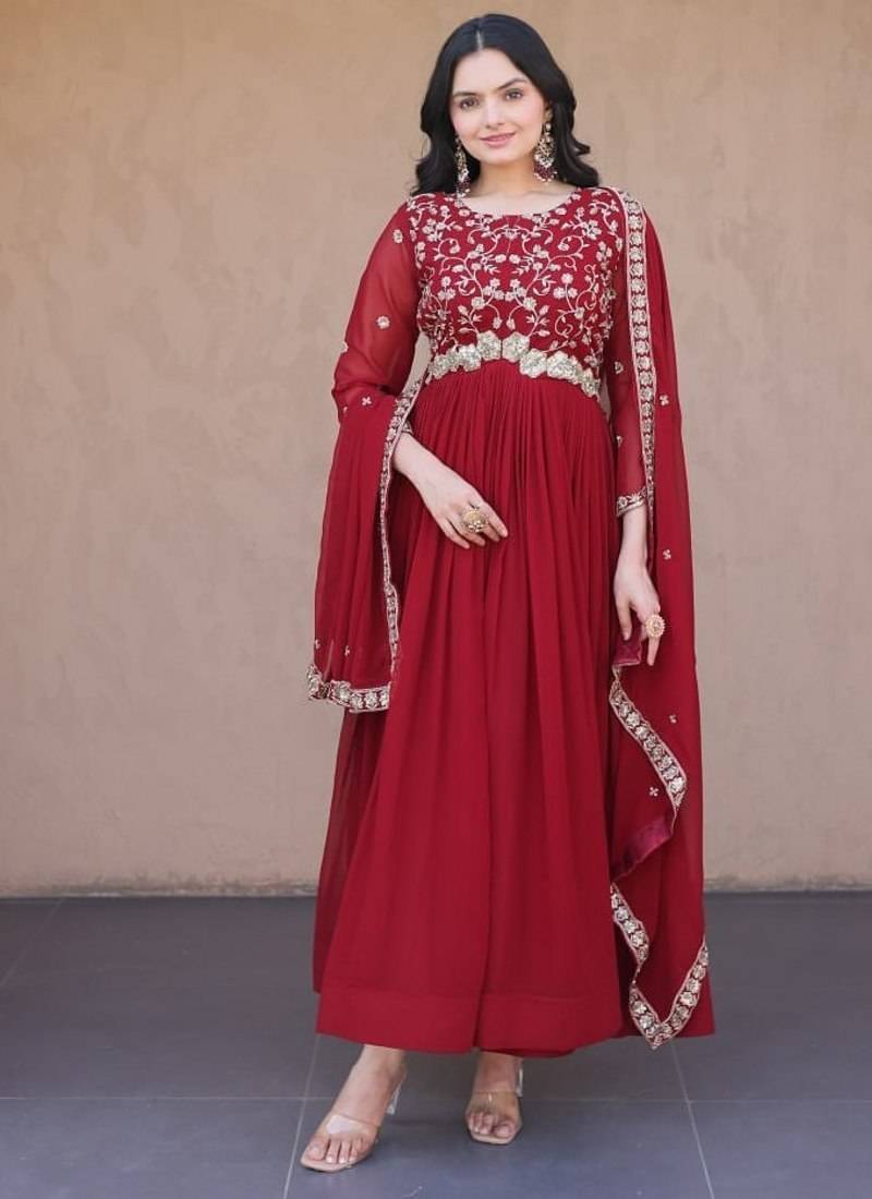 Women georgette with zari & sequins embroidered work kurta & dupatta set