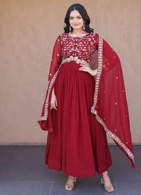 Women georgette with zari & sequins embroidered work kurta & dupatta set 5