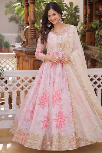 Women silk blend with zari & sequins embroidered work kurta & dupatta set