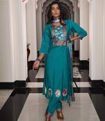 Women's viscose shimmer solid embroidered straight kurta with pant set