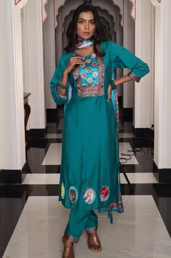 Women's viscose shimmer solid embroidered straight kurta with pant set