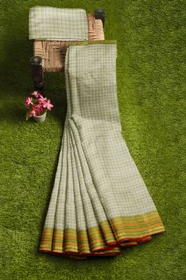 Off white checked traditional saree 4