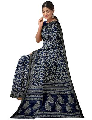 Navy blue paisley print saree 3
