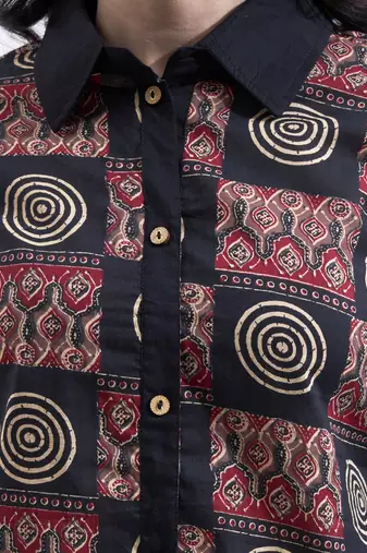 black cotton shirt