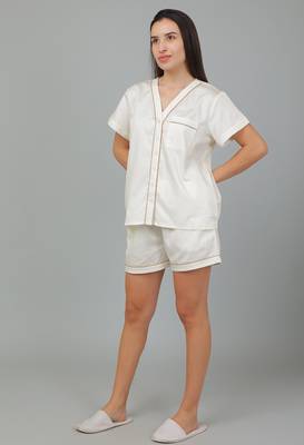 Cream cotton plain shorts co-ord set for women 2