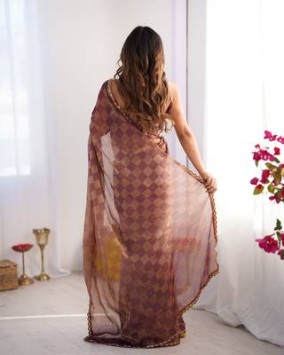 Gold color nc chiffon checks woven saree with cut dana lace border 3