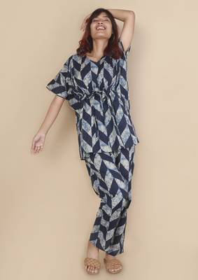 Blue geometric printed cotton kaftan co-ord set for women 3