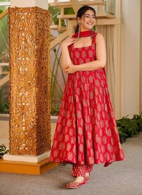 Red muslin digital print anarkali suit set with dupatta 2
