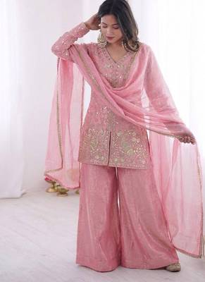 light-pink silk festive kurta set 1
