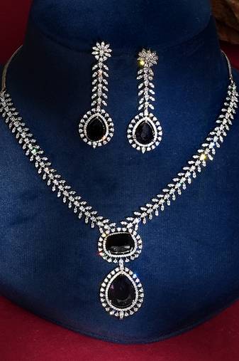 Black stones american diamond necklace set