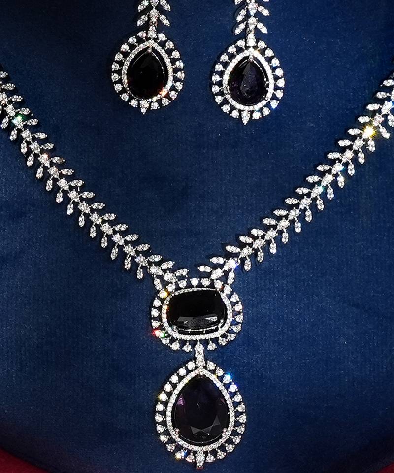 Black stones american diamond necklace set