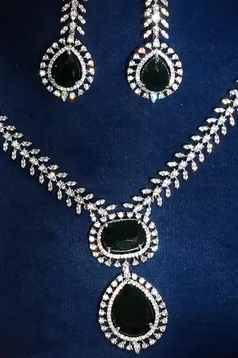 Emerald green stones american diamond necklace set