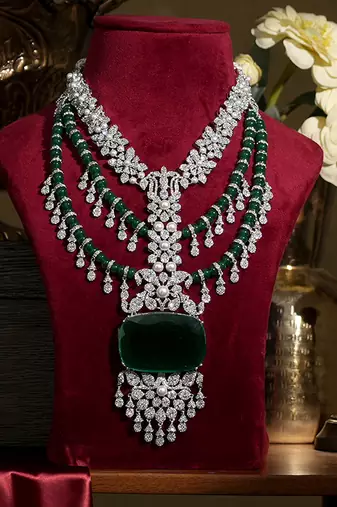 Emerald green stones american diamond royal necklace set
