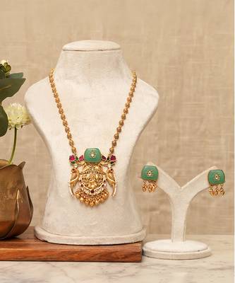Gold plated mint green stones kundan necklace set 1