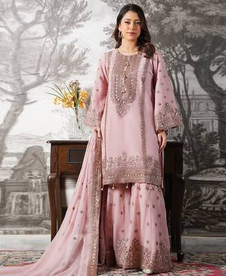 light-pink silk festive kurta set 1