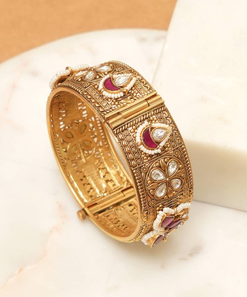 Red stones kundan kada